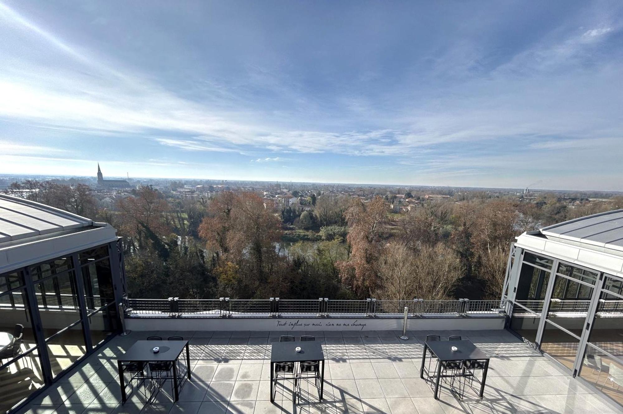 Dali Hotel Montauban Luaran gambar